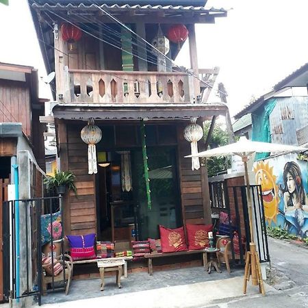 Huen Chiang Man Hostel (Adults Only) Chiang Mai Bagian luar foto