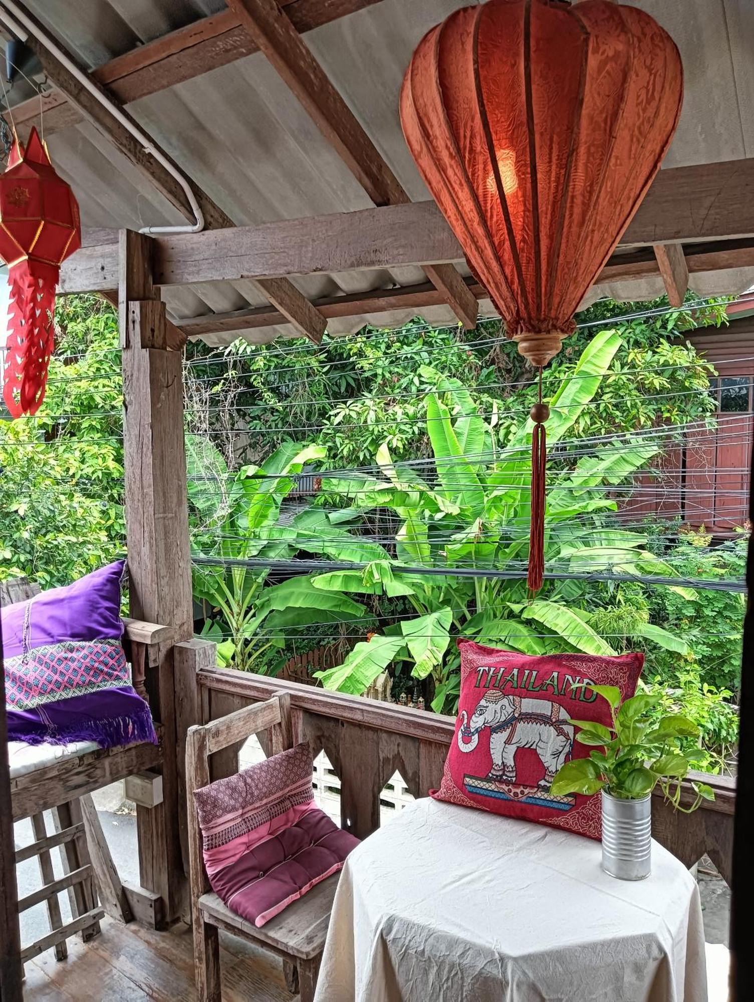 Huen Chiang Man Hostel (Adults Only) Chiang Mai Bagian luar foto