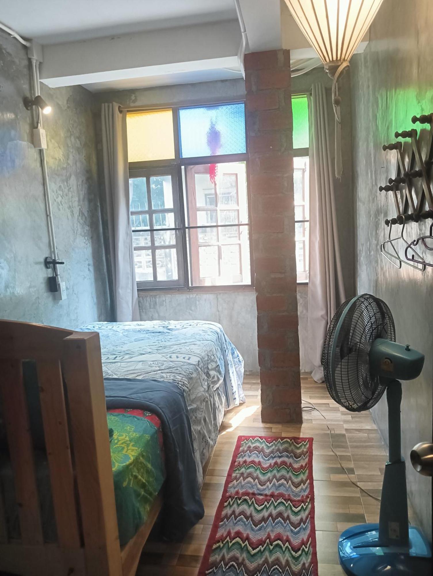 Huen Chiang Man Hostel (Adults Only) Chiang Mai Bagian luar foto