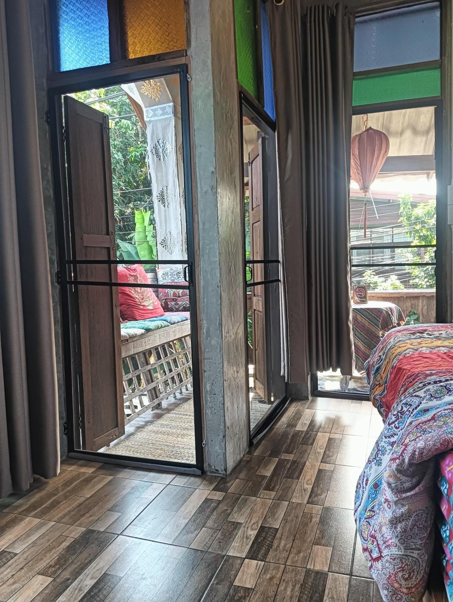 Huen Chiang Man Hostel (Adults Only) Chiang Mai Bagian luar foto