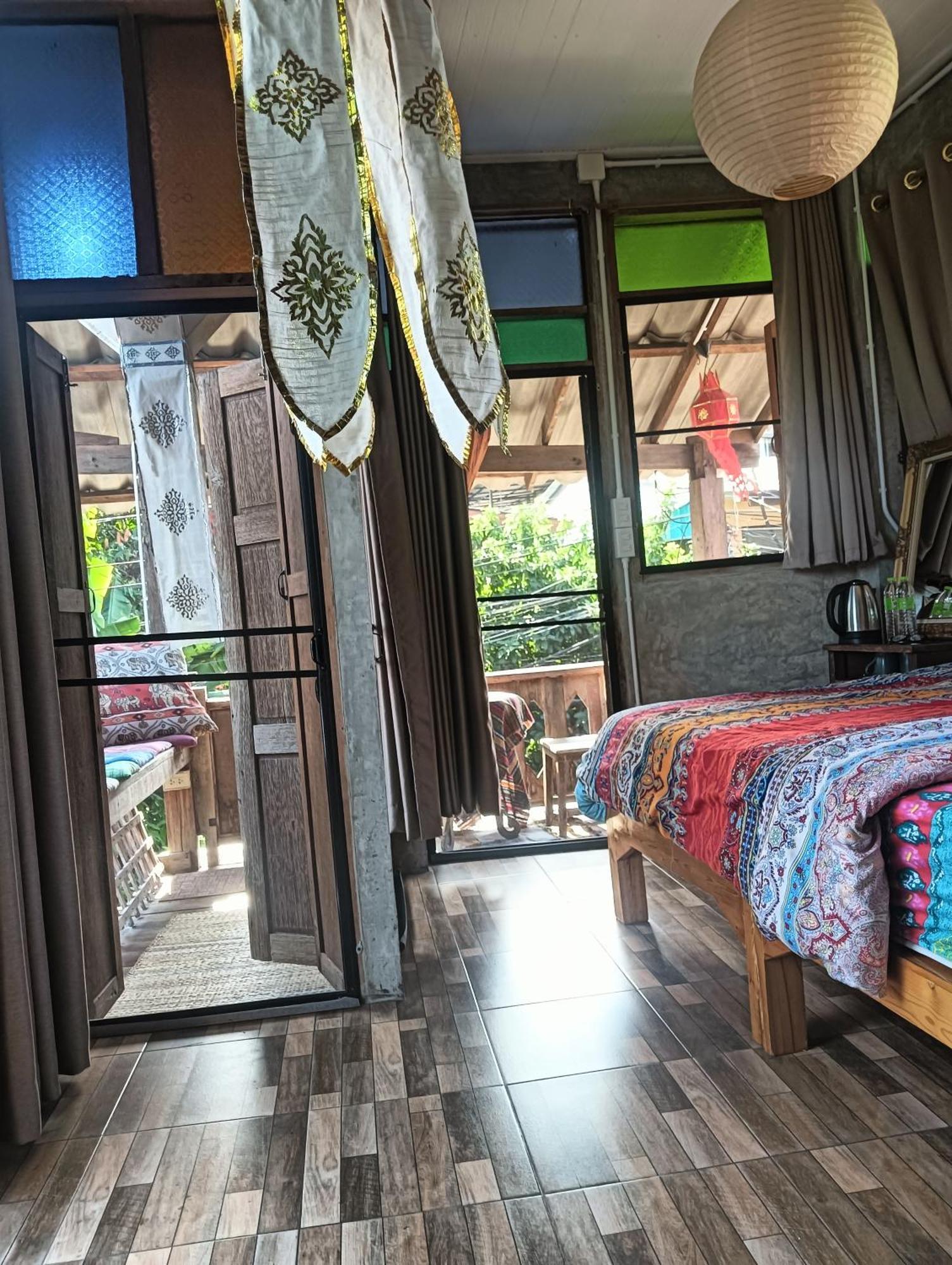 Huen Chiang Man Hostel (Adults Only) Chiang Mai Bagian luar foto