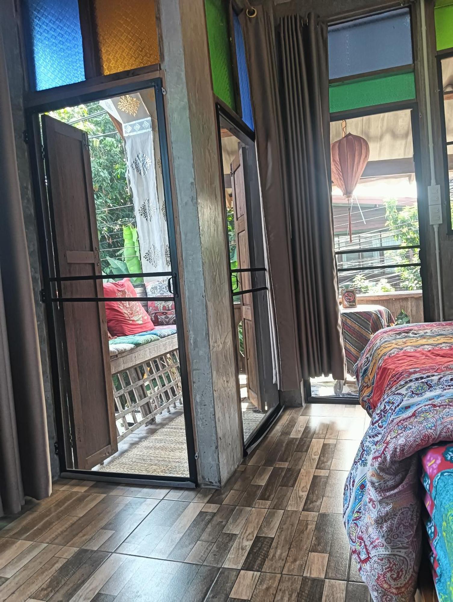 Huen Chiang Man Hostel (Adults Only) Chiang Mai Bagian luar foto