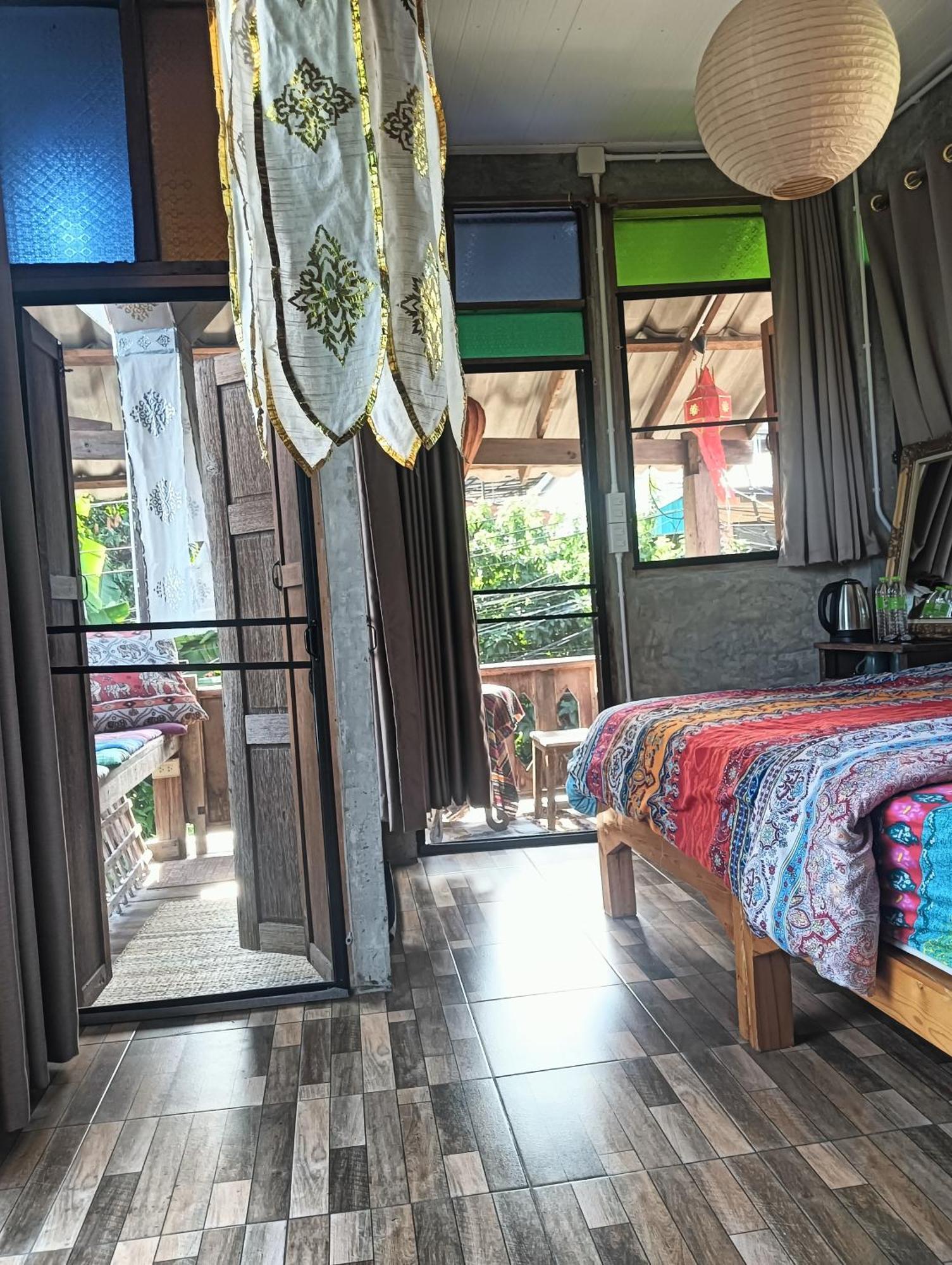 Huen Chiang Man Hostel (Adults Only) Chiang Mai Bagian luar foto